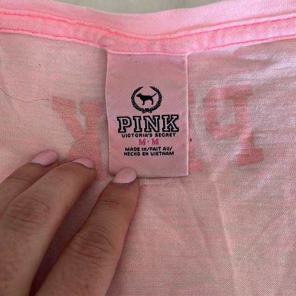 Neon pink tshirt - Picture 2 of 3